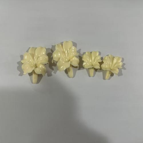 Perles bijoux en résine, fleur, DIY & normes différentes pour le choix, plus de couleurs à choisir, Vendu par Environ 38 cm brin