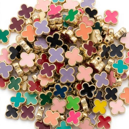 Abalorios de Plástico Recubiertos de Cobre, plástico recubierto de cobre, Trébol de cuatro hojas, chapado en color dorado, Bricolaje & esmalte, más colores para la opción, 20x20x8mm, agujero:aproximado 2mm, 100PCs/Bolsa, Vendido por Bolsa