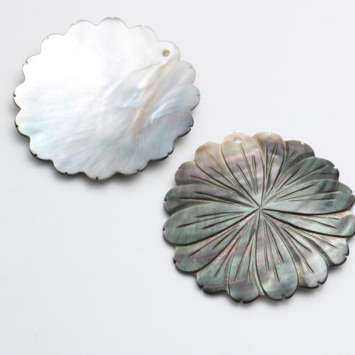 Natürliche schwarze Muschel Anhänger, Blume, geschnitzt, DIY, 48mm, verkauft von PC
