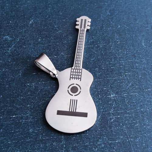 Pendentifs en titane, Acier titane, guitare, poli, DIY, couleur originale, 17x50x1.60mm, Vendu par PC
