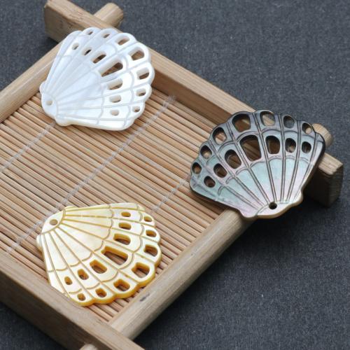 Pendentifs coquillage, coquille, coquille, gravé, DIY & creux, plus de couleurs à choisir, 30x27.80x3mm, Vendu par PC