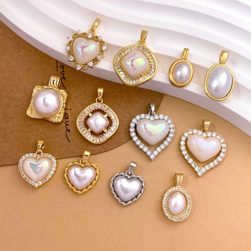 Cúbicos Circonia Colgante Latón Micro pavimenta, metal, con Perlas plásticas, chapado, Bricolaje & diferentes estilos para la opción & micro arcilla de zirconia cúbica, pendant size 10-19mm, Vendido por UD