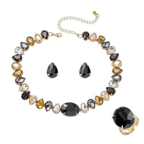 Kristall Mode Schmuckset, Stud Ohrring & Fingerring & Halskette, mit Zinklegierung, plattiert, drei Stücke & für Frau, mehrere Farben vorhanden, verkauft von setzen